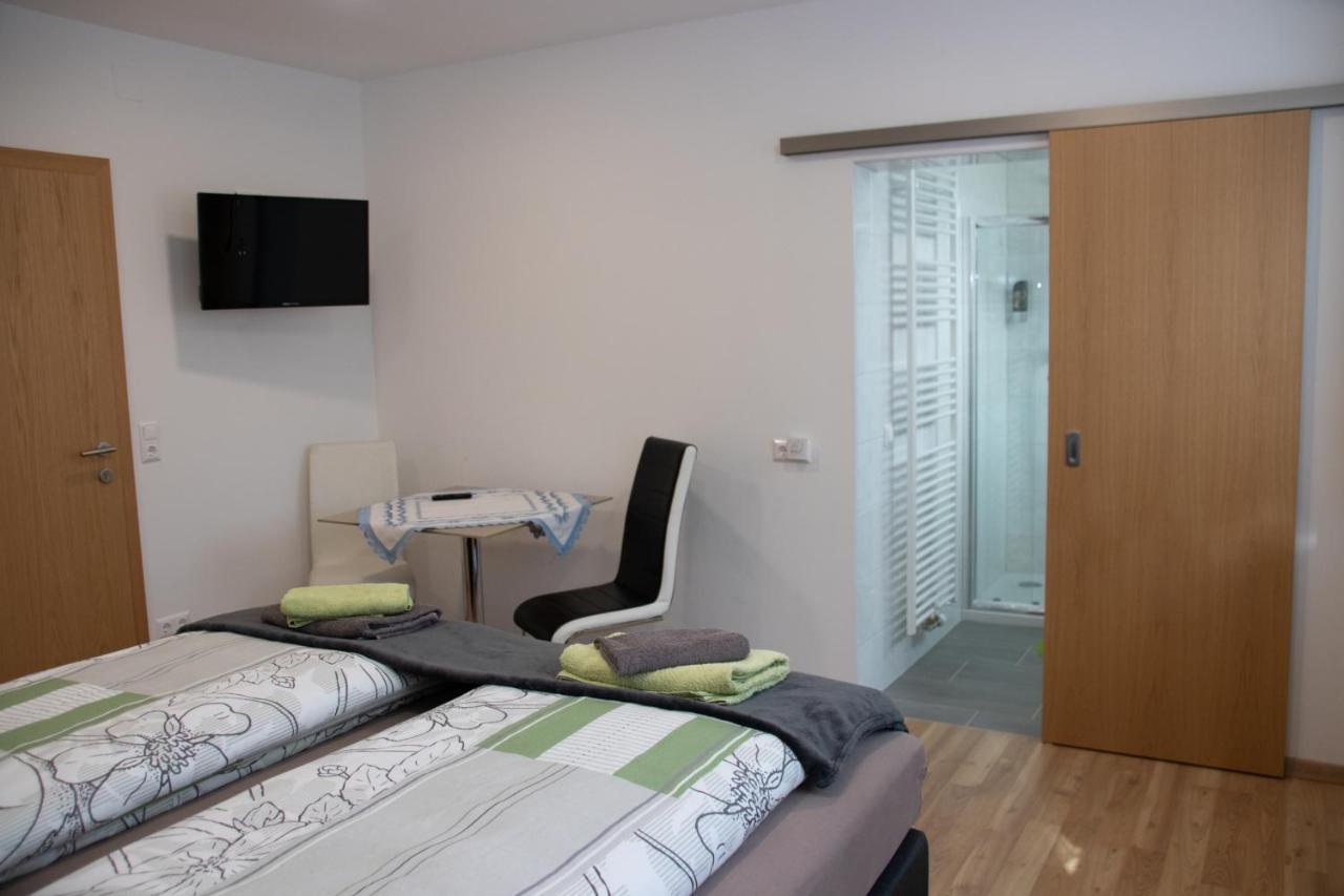Die Schlafstube - Bed & Breakfast Zeltweg Eksteriør bilde