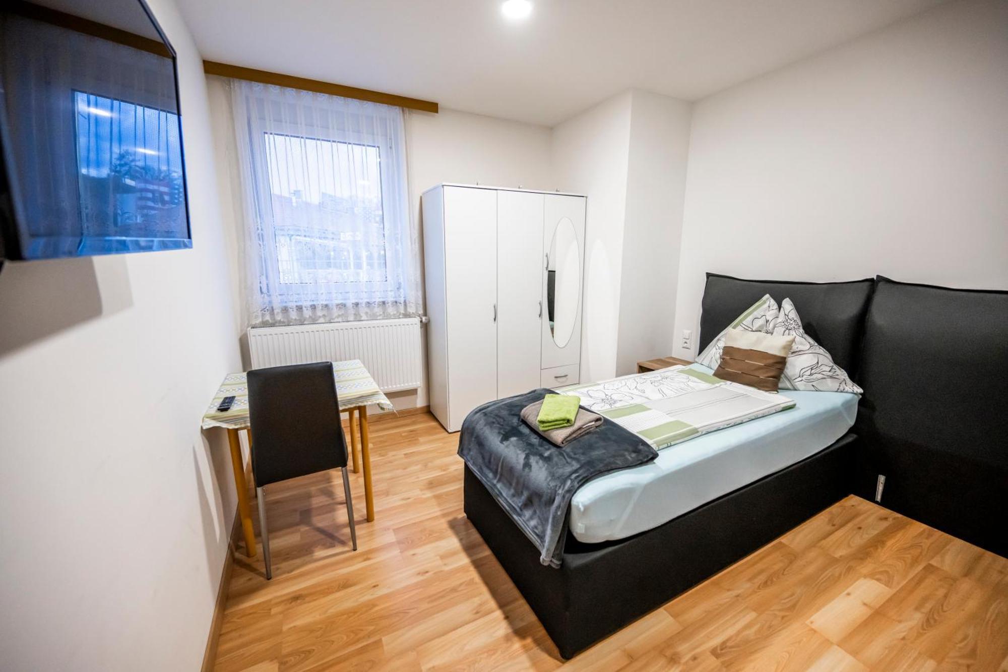 Die Schlafstube - Bed & Breakfast Zeltweg Eksteriør bilde
