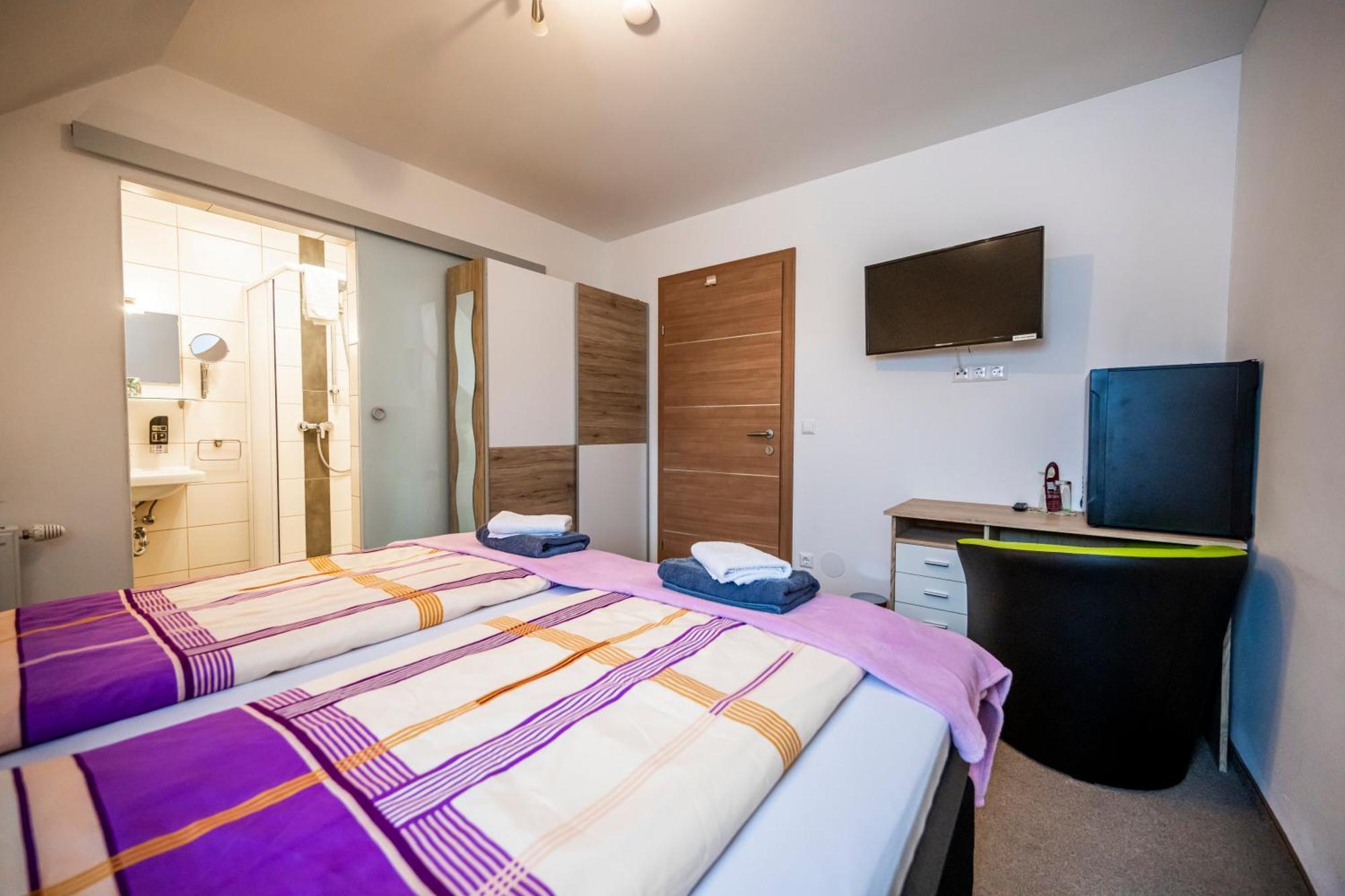 Die Schlafstube - Bed & Breakfast Zeltweg Eksteriør bilde