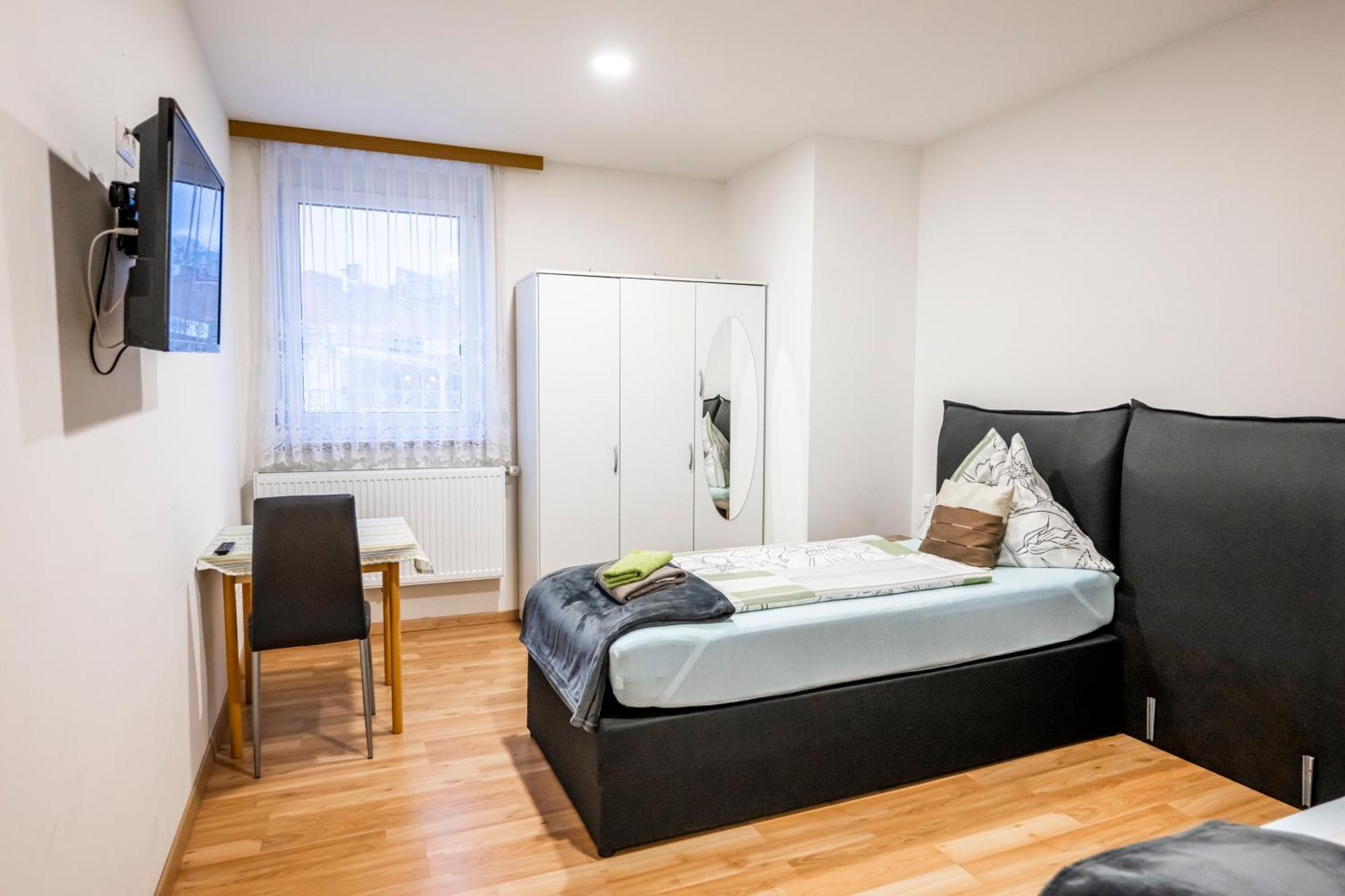 Die Schlafstube - Bed & Breakfast Zeltweg Eksteriør bilde