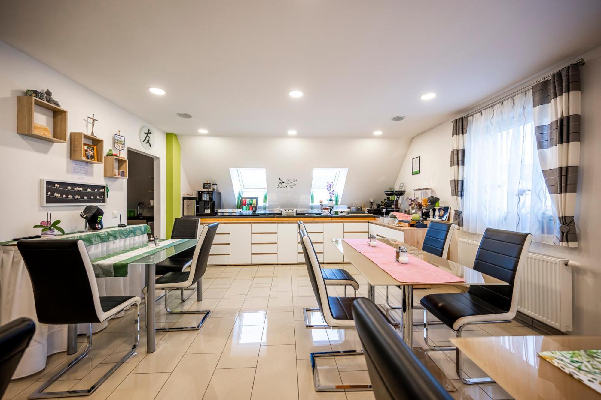 Die Schlafstube - Bed & Breakfast Zeltweg Eksteriør bilde