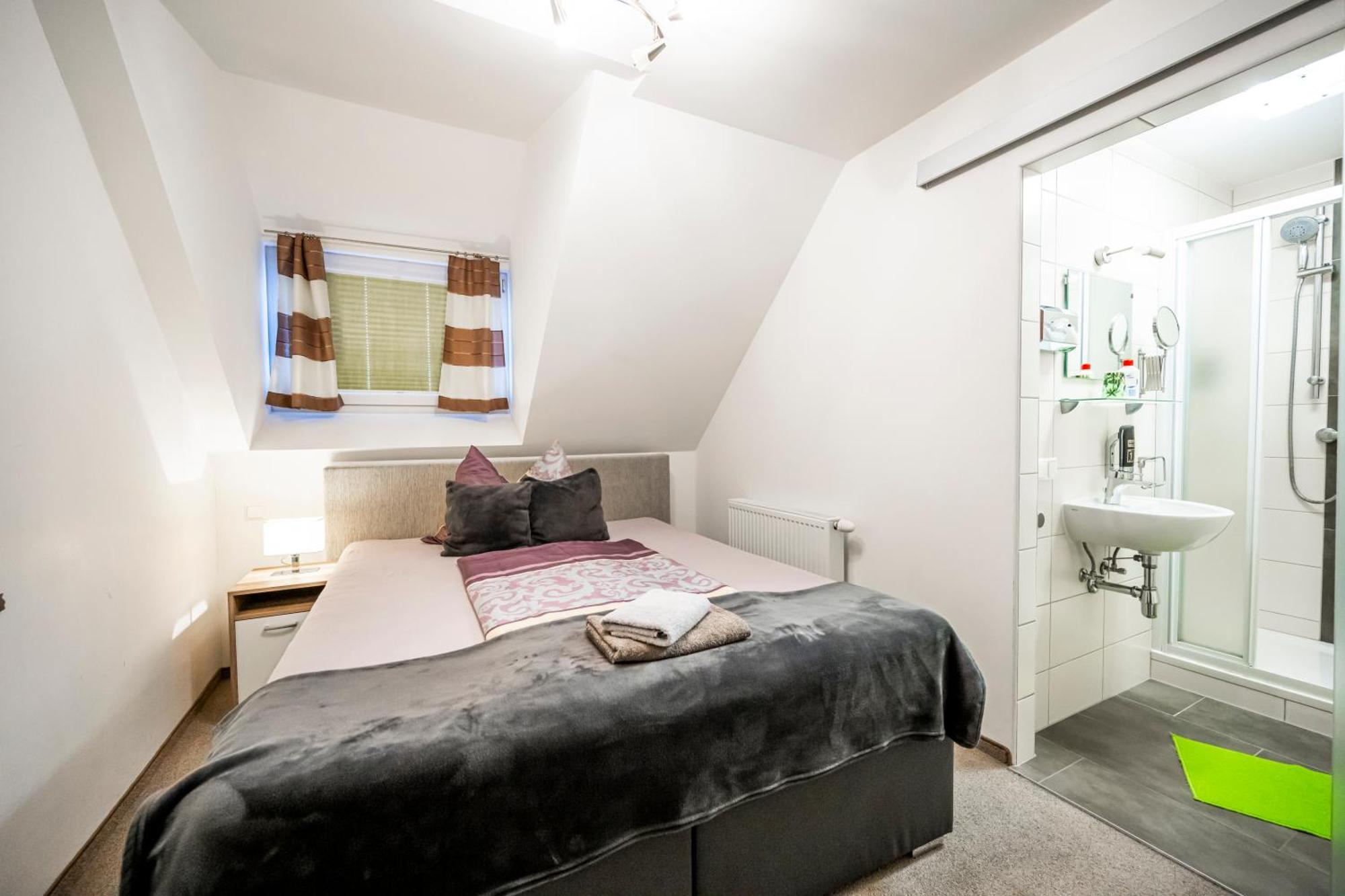 Die Schlafstube - Bed & Breakfast Zeltweg Eksteriør bilde