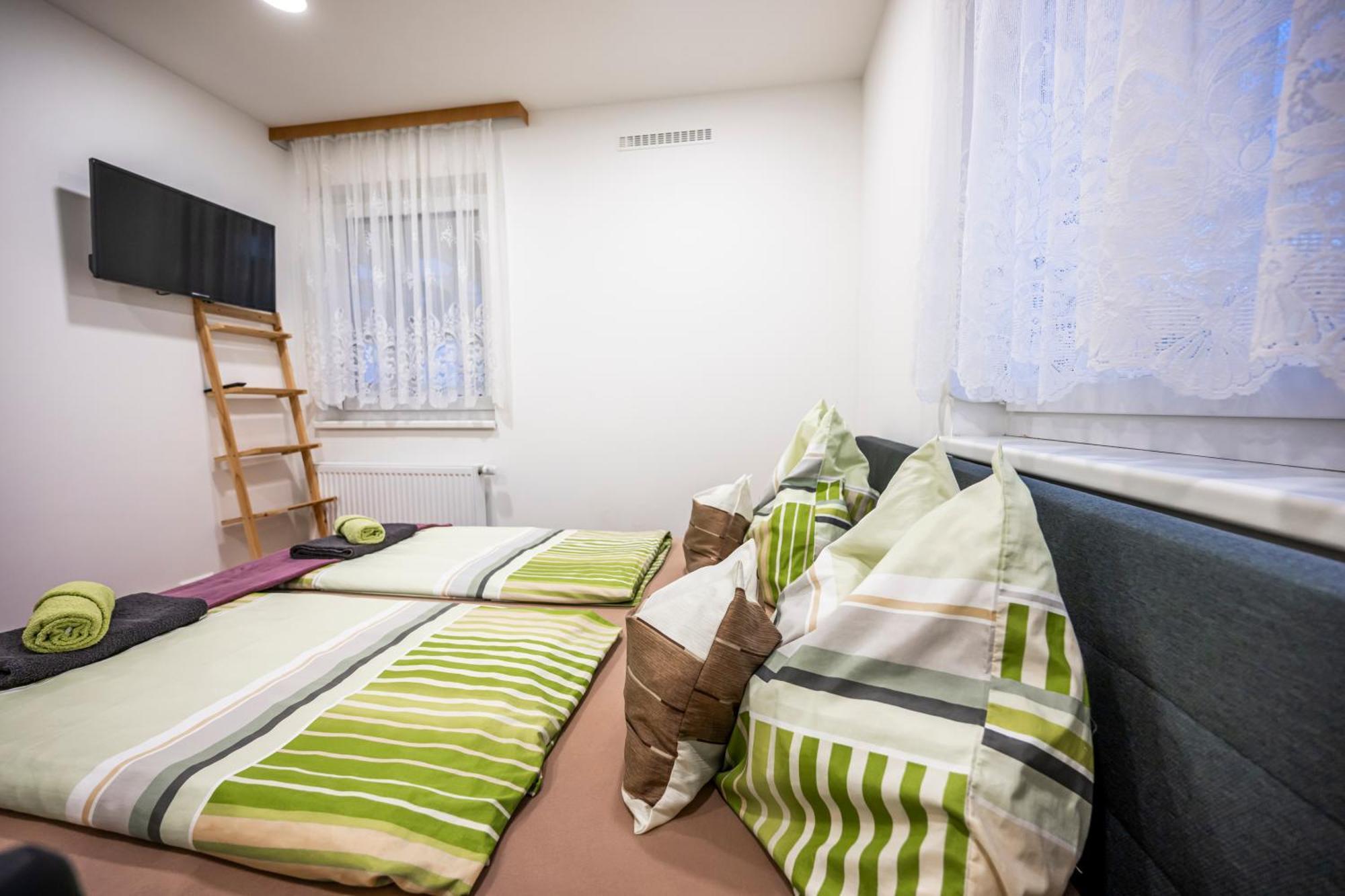 Die Schlafstube - Bed & Breakfast Zeltweg Eksteriør bilde